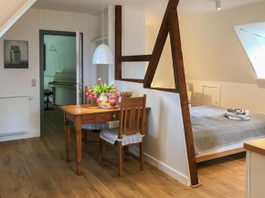 Holiday Apartment Near North Sea With Garden View